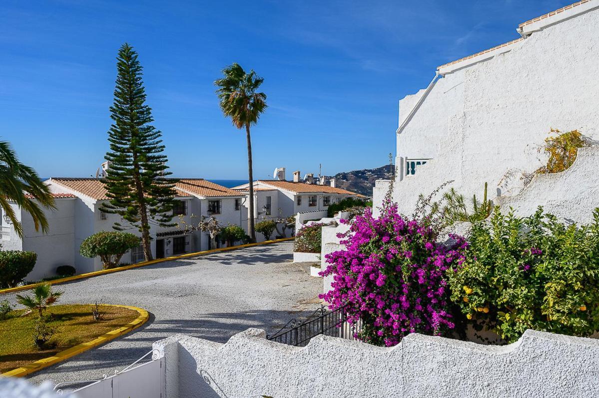 Casa Yaya Nerja Apartment Bagian luar foto
